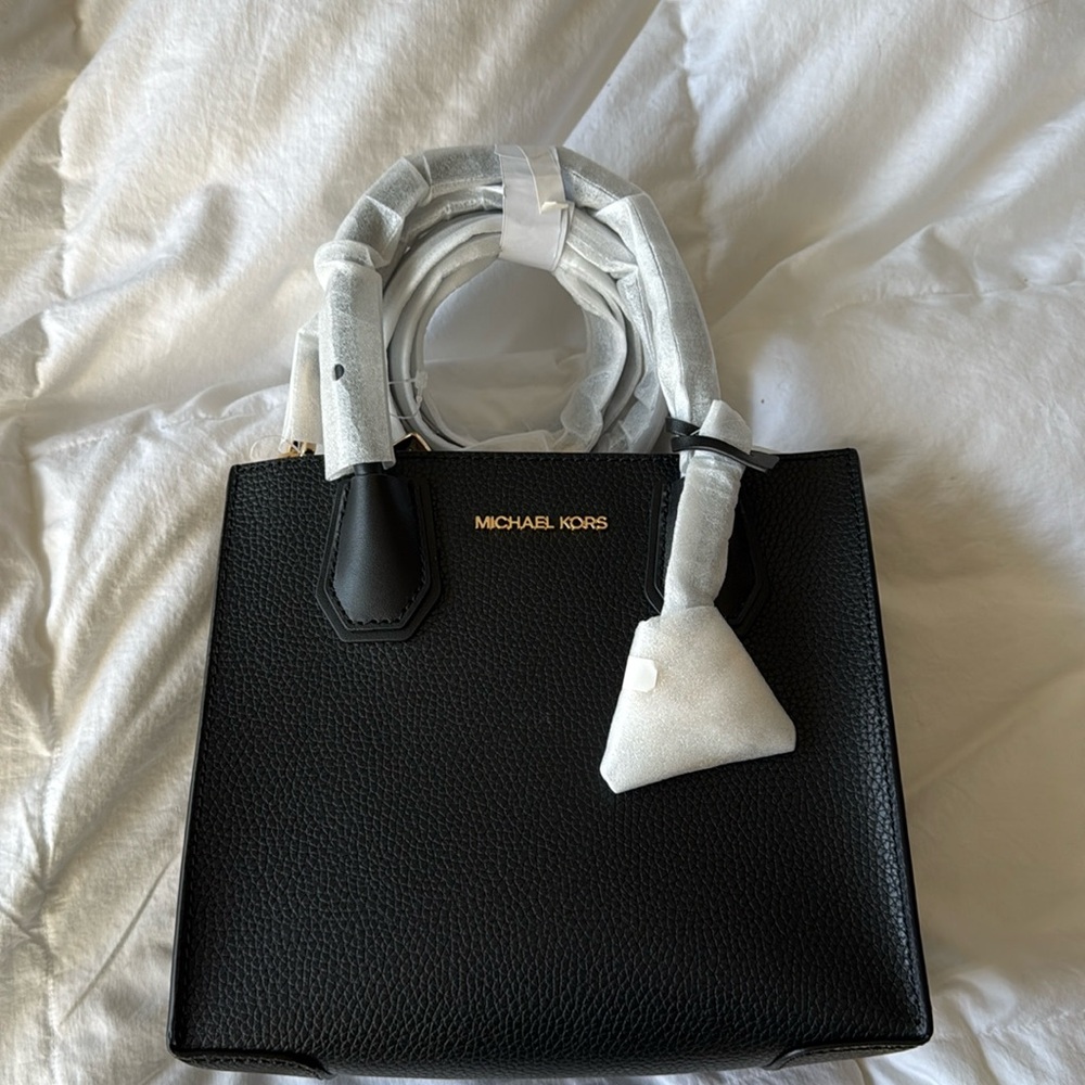 MK crossbody bag - Picture 3 of 6
